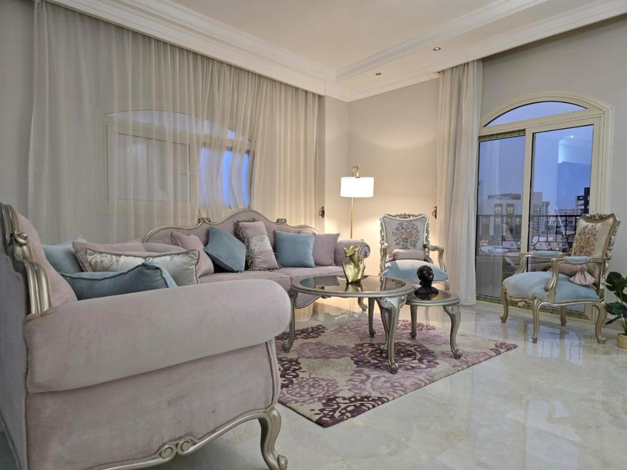 Garden View Royal 284, 10 Min To Airport 1 Min To Water Way, New - El Banafseg شقة *